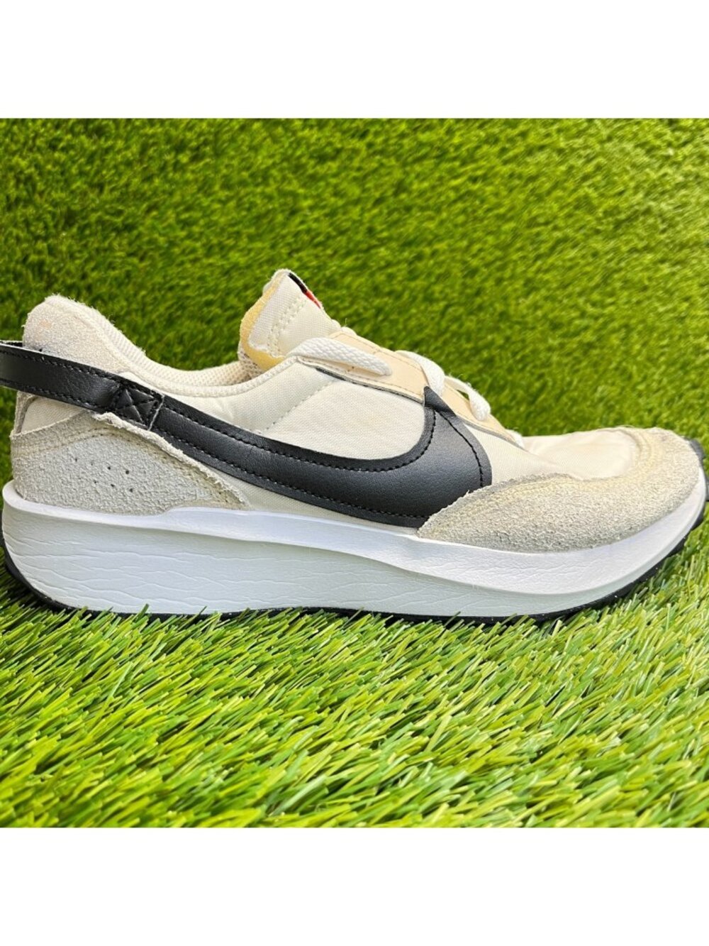 Nike Waffle Debut Womens Size 9 Sail Black White Athletic Running Shoes Sneakers